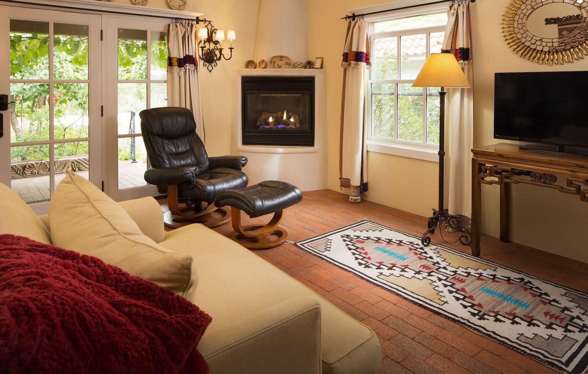 Casa Blanca Inn&Suites Farmington Bagian luar foto